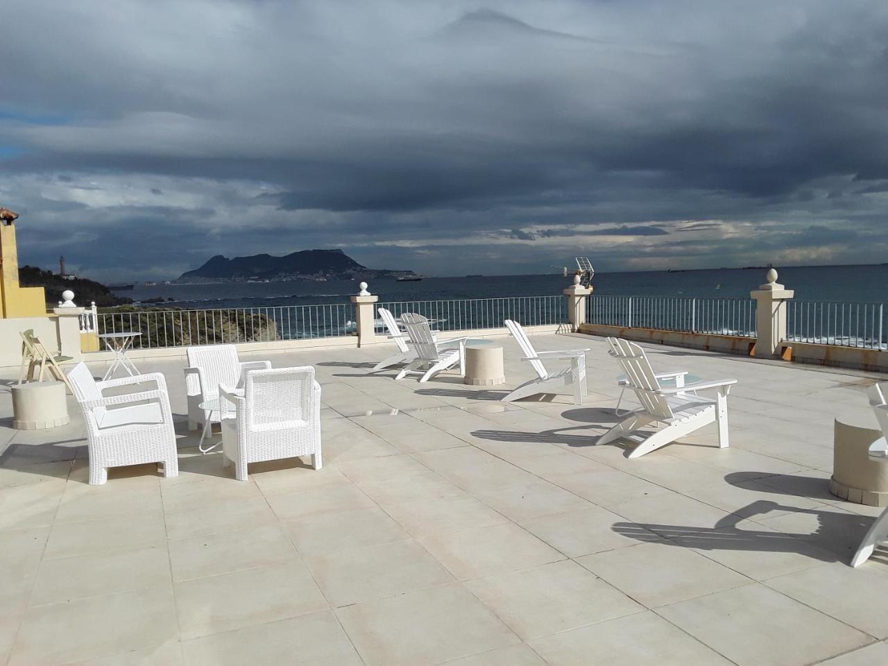 Punta Carnero Hostal Algeciras Buitenkant foto